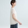 インディヴィ(INDIVI)の【夏の通勤に最適！/洗える】シフォンストライプVネック半袖ブラウス3