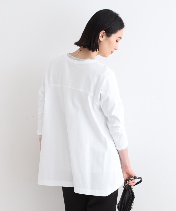インディヴィ(INDIVI)の【洗える／キレイめ/日本製】バックフレア ロングTシャツ15