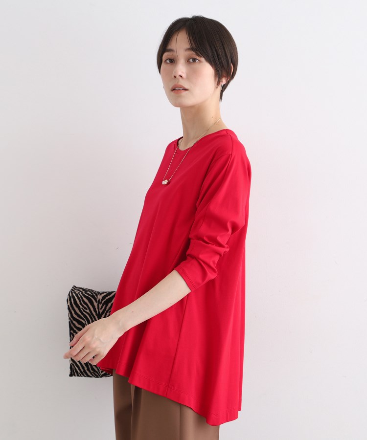 インディヴィ(INDIVI)の【洗える／キレイめ/日本製】バックフレア ロングTシャツ レッド(063)