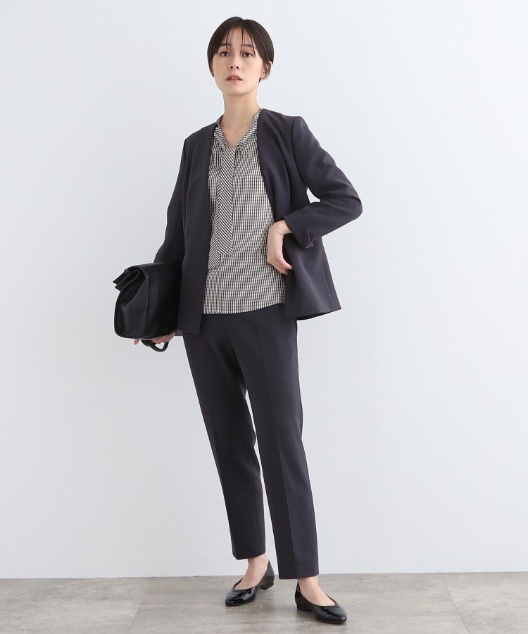 インディヴィ ヴァイ(INDIVI V.A.I)の【日本製／通勤服】幾何学柄ボウタイブラウス4