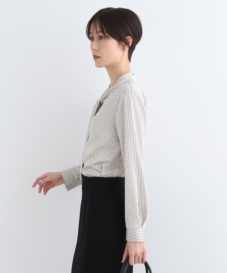 インディヴィ ヴァイ(INDIVI V.A.I)の【日本製／通勤服】幾何学柄ボウタイブラウス6