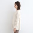インディヴィ(INDIVI)の【洗える／タックデザイン】モックネックオーバーブラウス15