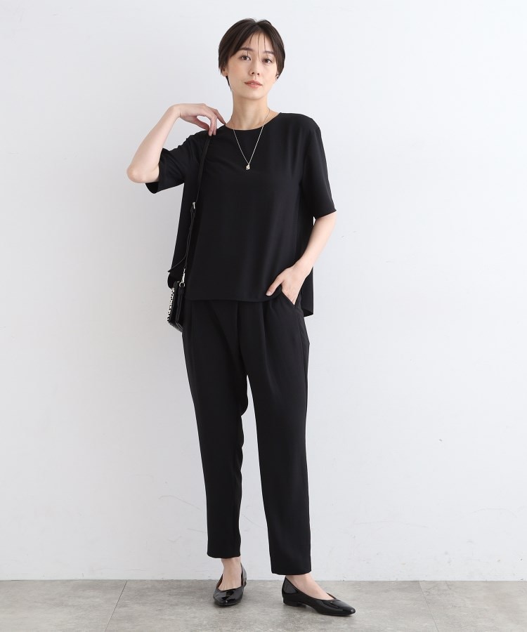 インディヴィ(INDIVI)の【洗える／UVケア／SETUP可能】ラップ風テーパードパンツ3
