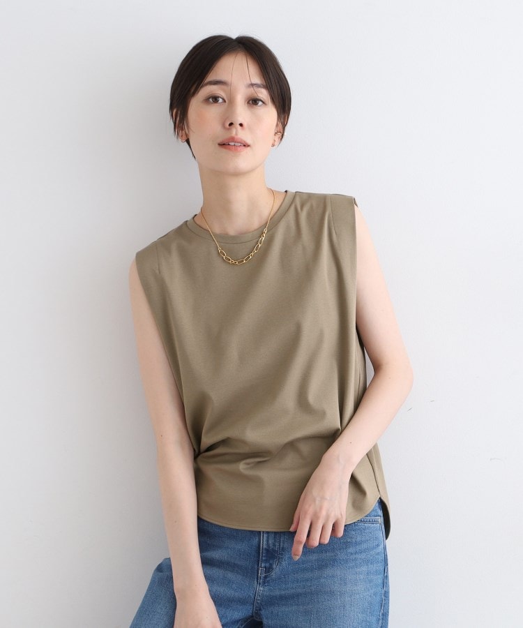 インディヴィ(INDIVI)の【洗える】タックデザインノースリーブTシャツ カーキ(029)