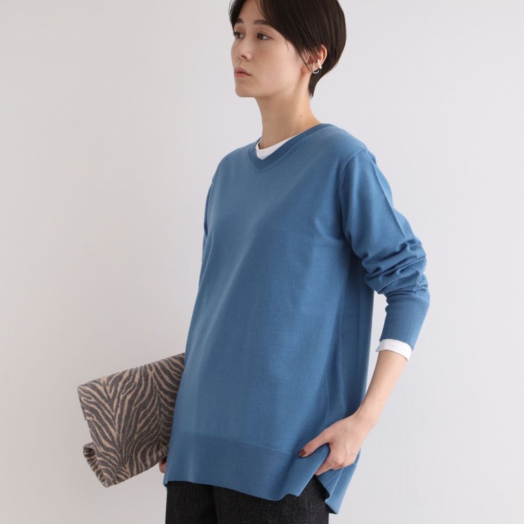 インディヴィ(INDIVI)の【洗える／チュニック丈／ボーダー柄】スリットデザインVネックニット ニット/セーター