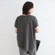 インディヴィ(INDIVI)の【洗える／コットン100％】アシメヘムデザインTシャツ7