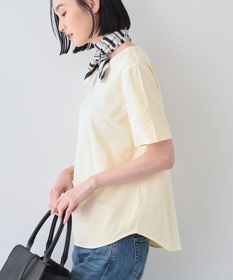 インディヴィ(INDIVI)の【洗える】シンプルきれいめ無地Tシャツ10