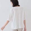 インディヴィ(INDIVI)の【洗える】ハーフジップデザインブラウス2