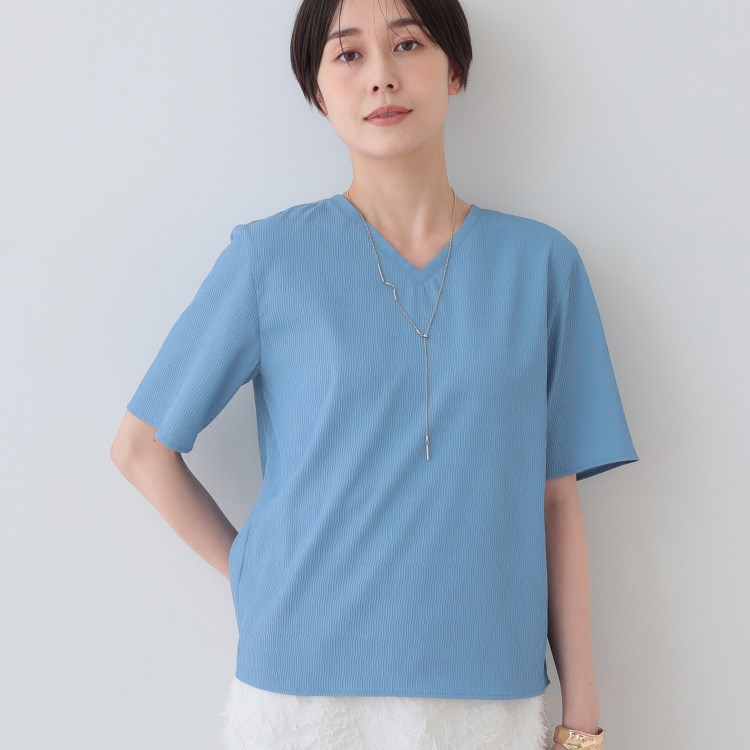 インディヴィ(INDIVI)の春SALE！【洗える／凹凸素材】シンプルVネックブラウス シャツ・ブラウス
