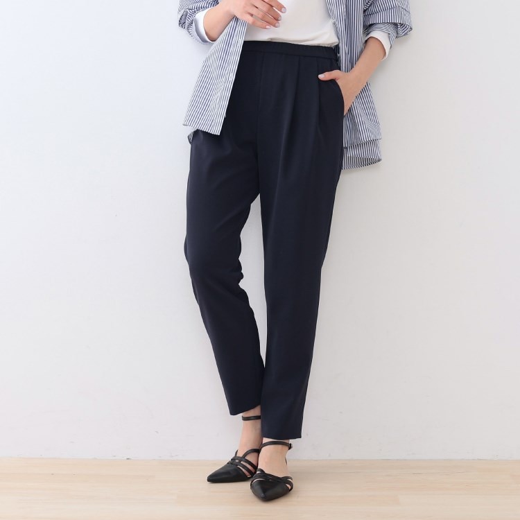 インディヴィ(INDIVI)の春SALE！【褒められパンツ】ストレッチ タックテーパードパンツ 6～9分丈パンツ
