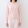 インディヴィ(INDIVI)の春SALE！【洗える／シルク混】きれいめVネックニット18