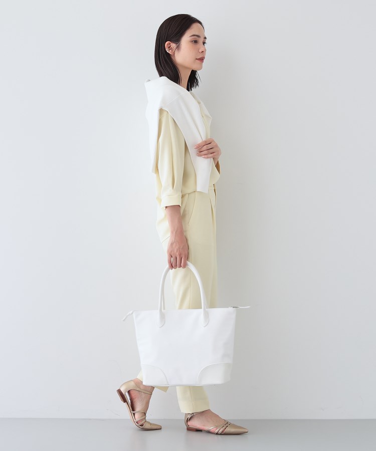 インディヴィ(INDIVI)の春SALE！【軽量／合皮／A4収納可能】素材コンビラージバッグ11