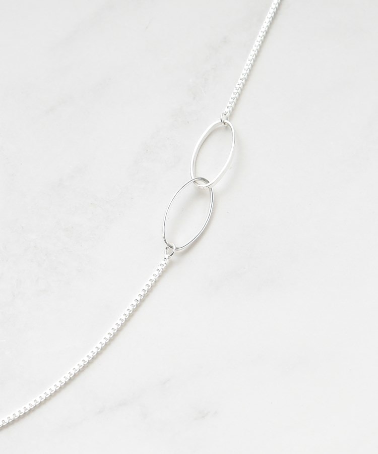 インディヴィ(INDIVI)の春SALE！リングチェーンミドルネックレス2