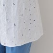 インディヴィ(INDIVI)の春SALE！【洗える】フラワーカット刺繍ノースリーブブラウス16