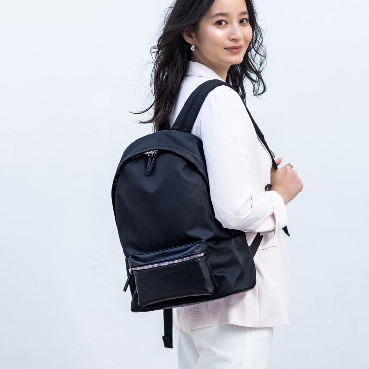 インディヴィ(INDIVI)の春SALE！【軽量／撥水】ナイロン＆合皮 マルチリュック リュック