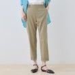 インディヴィ(INDIVI)の【洗える／高ストレッチ】クロップド丈サテンテーパードパンツ オリーブグリーン(026)