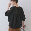 インディヴィ(INDIVI)の【洗える／ドット柄／凹凸素材】袖コンシャスドルマンブラウス18