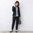インディヴィ(INDIVI)の【洗える／UVケア／スーツ】ストレッチタックテーパードパンツ15
