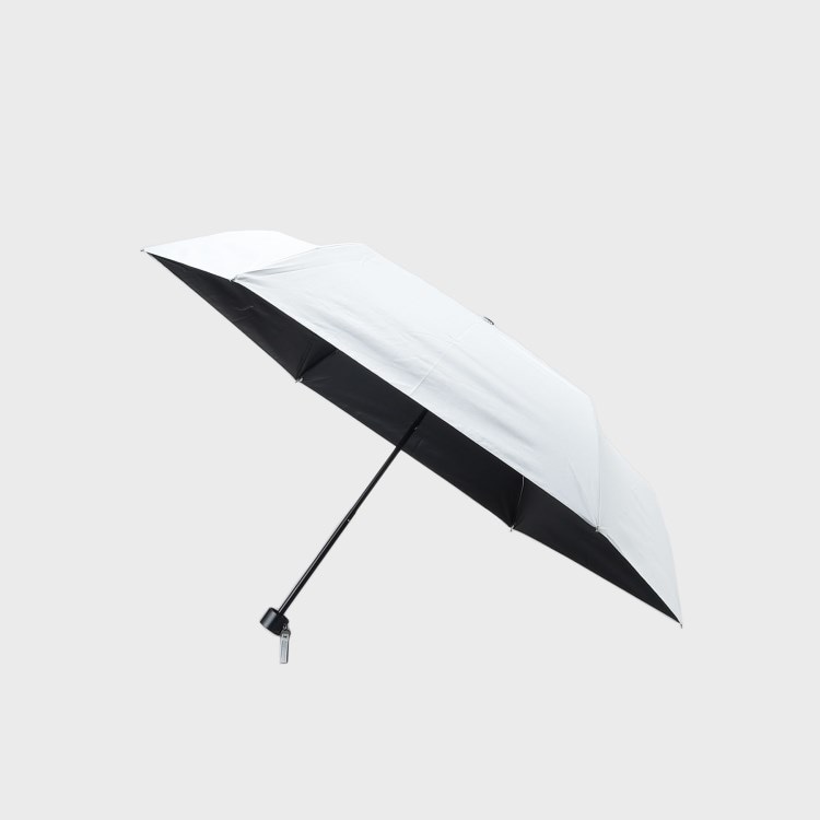 インディヴィ(INDIVI)の【晴雨兼用】折りたたみ遮光日傘 折りたたみ傘