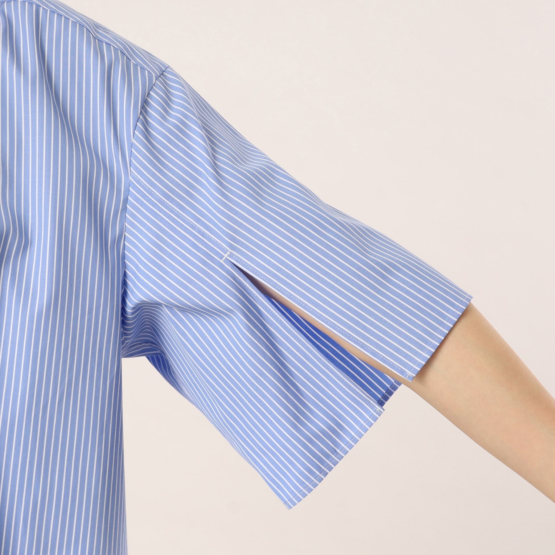 アンタイトル(UNTITLED)の【ゆったり着られる／洗える】スリット袖クロップドシャツ6
