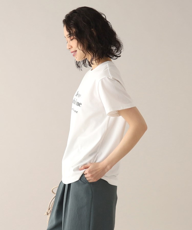 アンタイトル(UNTITLED)の【洗濯機で洗える】きれいめロゴTシャツ18