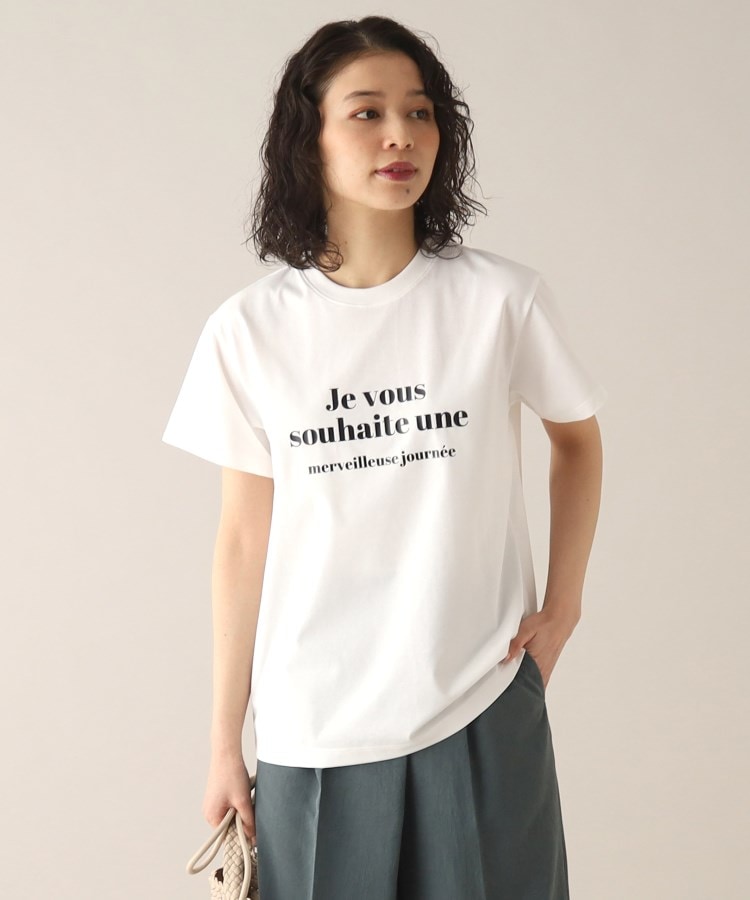 アンタイトル(UNTITLED)の【洗濯機で洗える】きれいめロゴTシャツ オフホワイト(103)