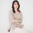 アンタイトル(UNTITLED)の【体型カバー/日本製/洗える】ウールシルクカシミヤミックス Vネックプルオーバーニット ライトベージュ(051)