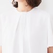 アンタイトル(UNTITLED)の【通勤／二の腕カバー】メタルパーツブラウス28