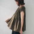 アンタイトル(UNTITLED)の【コットン100/洗える/トレンド】シャーリングブラウス15