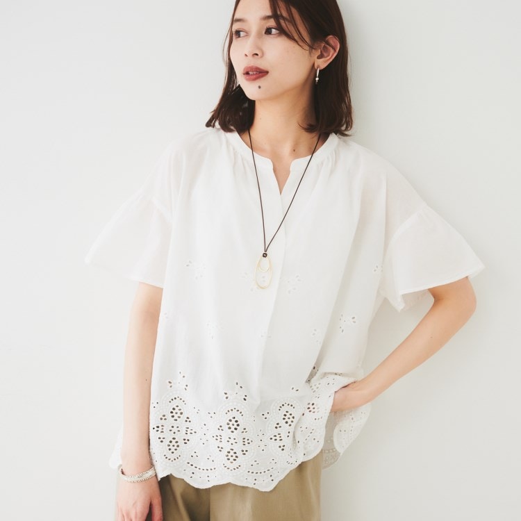 アンタイトル(UNTITLED)の【セットアップ可/コットン100】スカラップ刺繍ブラウス シャツ・ブラウス