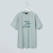 アンタイトル(UNTITLED)の【WORLD for the World】タイポグラフィティロゴTシャツ ライトグリーン(021)