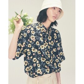 ティーケー タケオ キクチ(tk.TAKEO KIKUCHI)のmystic flowersシャツ カジュアルシャツ