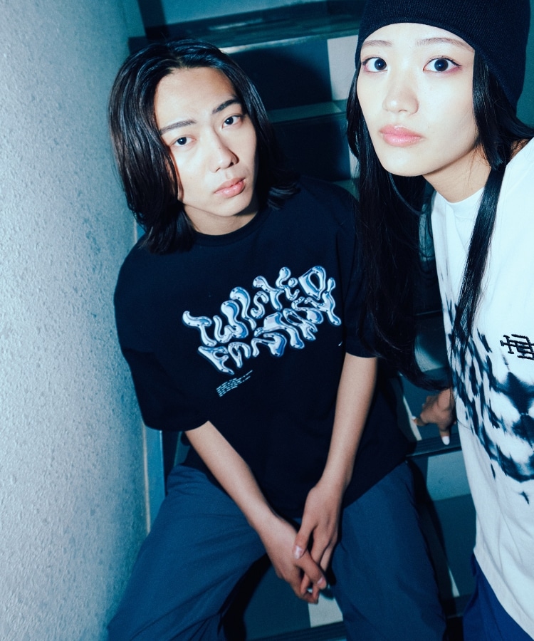 ティーケー タケオ キクチ(tk.TAKEO KIKUCHI)のメタルプリントTシャツ ブラック(019)