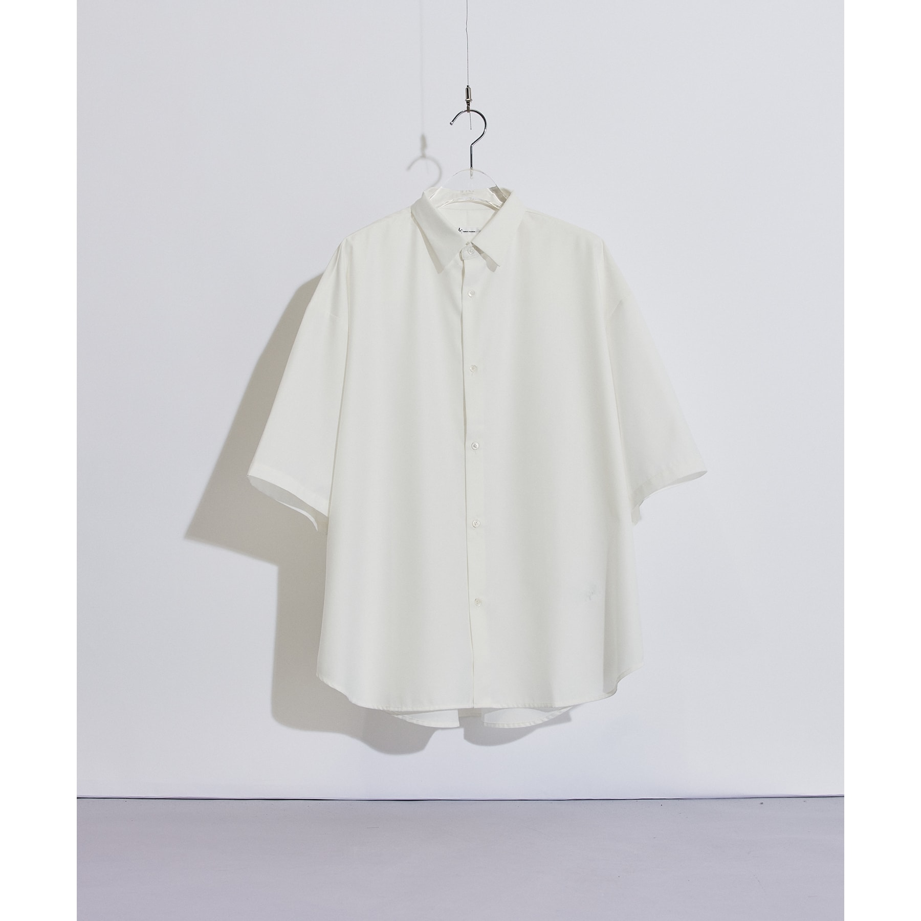 ティーケー タケオ キクチ(tk.TAKEO KIKUCHI)のTRレギュラーカラー半袖シャツ ホワイト(001)