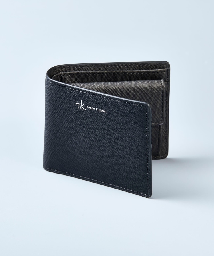 ティーケー タケオ キクチ(tk.TAKEO KIKUCHI)のサフィアーノPVC二つ折り財布 ブラック(519)