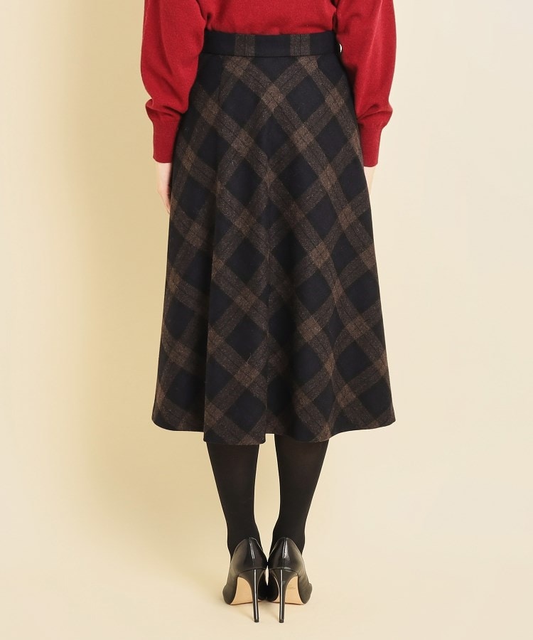 クードシャンス(COUP DE CHANCE)の【チェック柄スカート】しなやかなシルエットが綺麗なチェック柄フレアスカート3