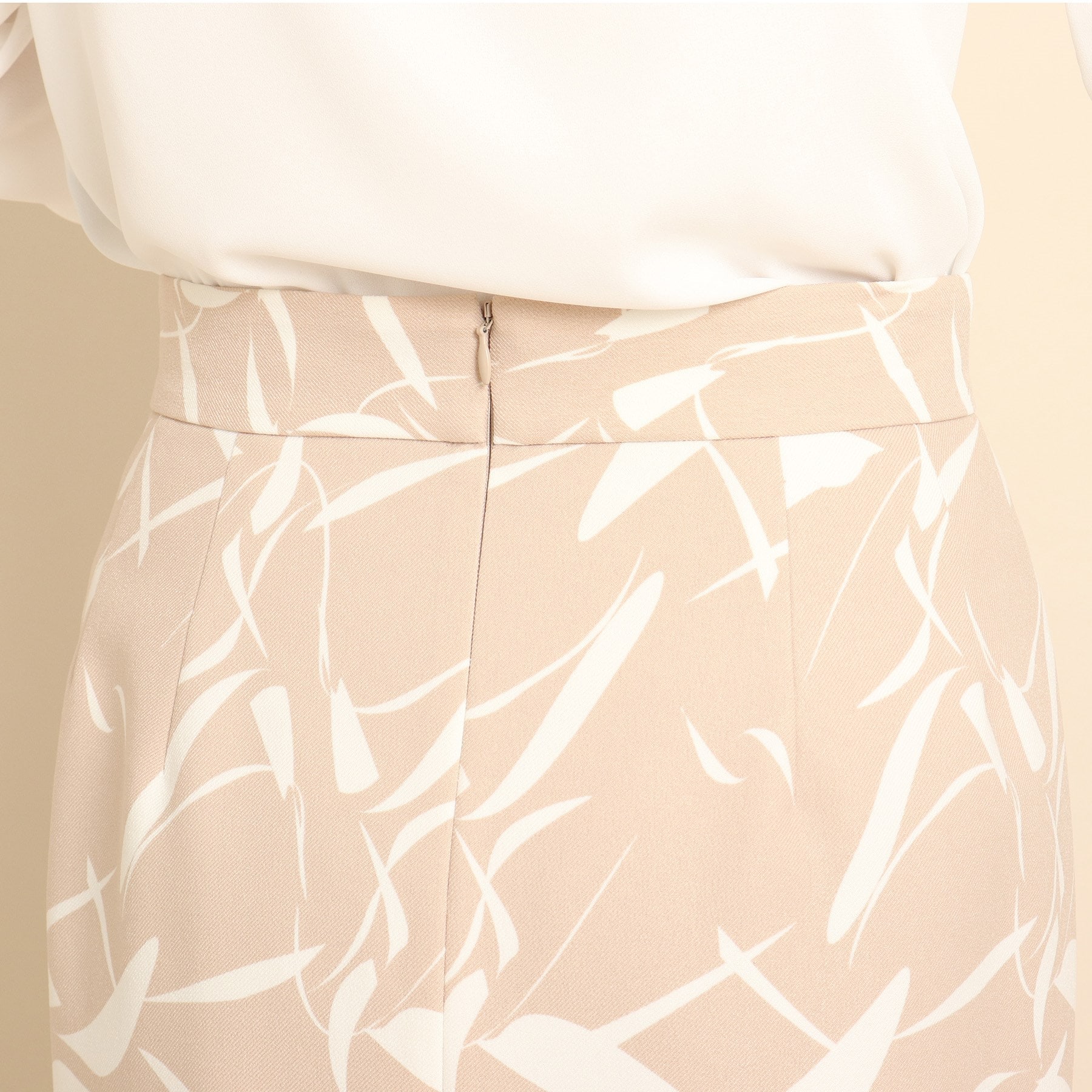 クードシャンス(COUP DE CHANCE)の【日本製/洗える/通勤】映える幾何学プリントタイトスカート5