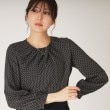 クードシャンス(COUP DE CHANCE)の【洗える／日本製】柄ブラウス ブラック(119)