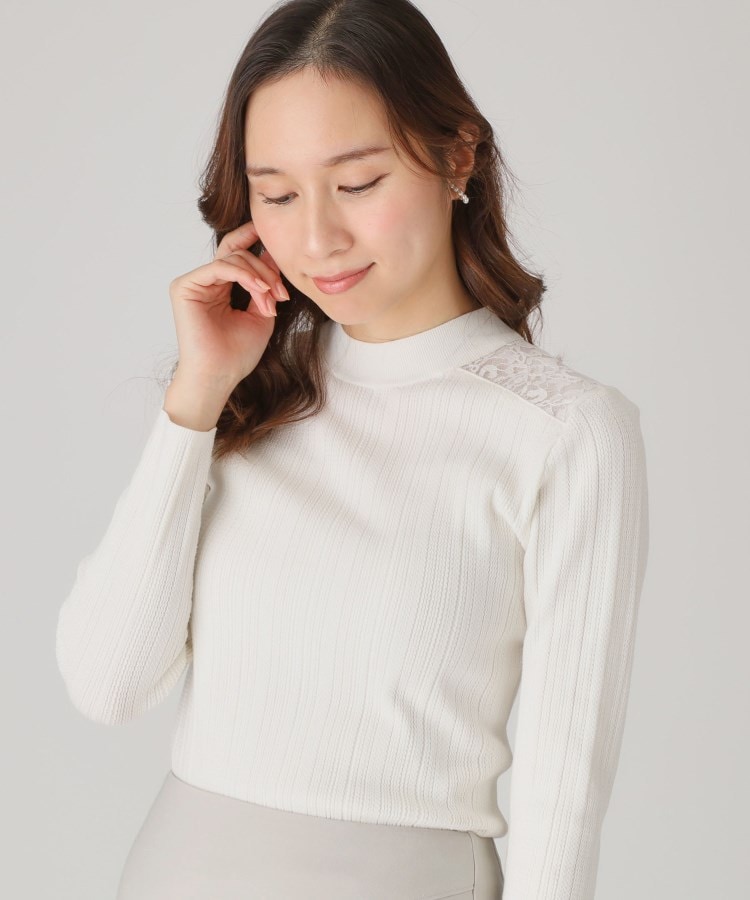 MONCLER(モンクレール) ロゴ入りタートルネックニット(ニット MONCLER(モンクレール) ロゴ入りタートルネックニット(ニット