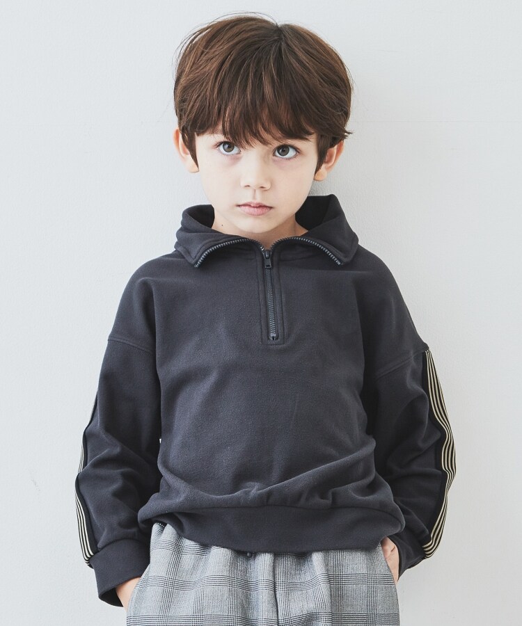 ザ ショップ ティーケー（キッズ）(THE SHOP TK(Kids))の【110-150】ラインテープハーフジップフリースプルオーバー チャコールグレー(014)