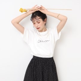 シューラルー(SHOO・LA・RUE/Cutie Blonde)の大人の華奢ロゴ　シンプルTシャツ