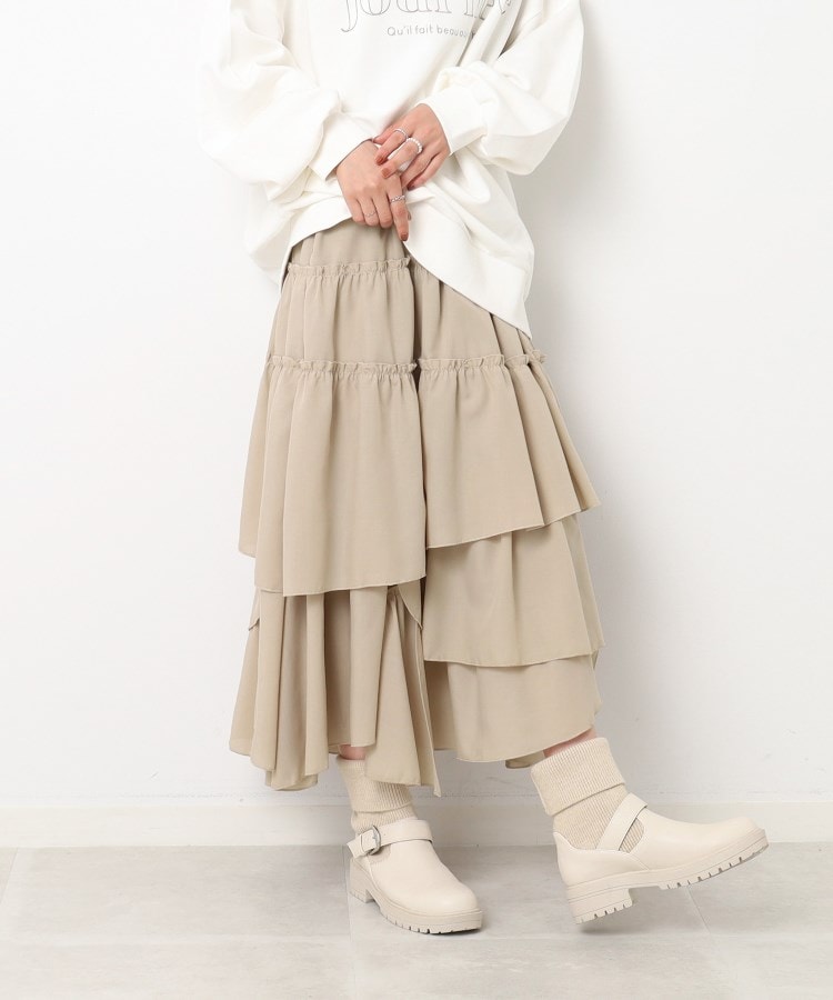 シューラルー(SHOO・LA・RUE/Cutie Blonde)のコーデの主役 ランダムティアード スカート3