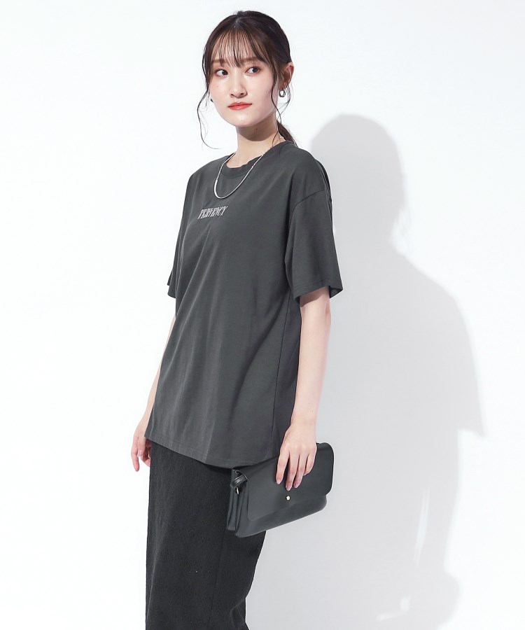 シューラルー(SHOO・LA・RUE/Cutie Blonde)のラメ発泡ロゴ BIGTシャツ10