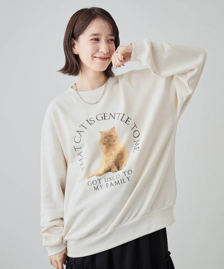 シューラルー(SHOO・LA・RUE/Cutie Blonde)のBIGシルエット 刺繍アソートスウェット オフホワイト(103)