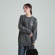 シューラルー(SHOO・LA・RUE/Cutie Blonde)のロゴ刺繍が目を惹く ニットチュニック1