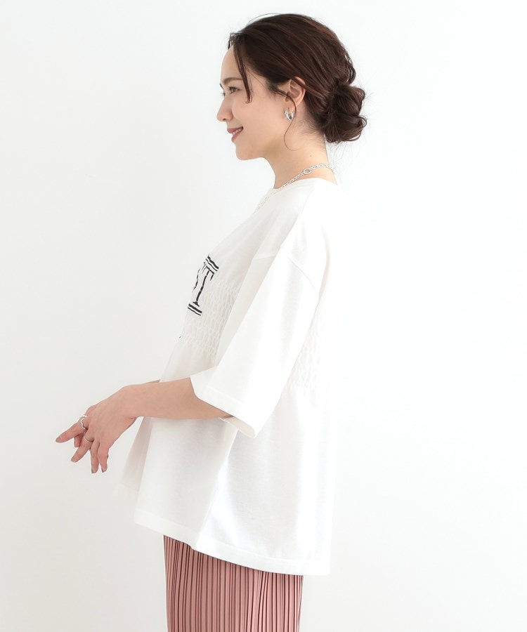 シューラルー(SHOO・LA・RUE/Cutie Blonde)の胸シャーリング ロゴTシャツ2