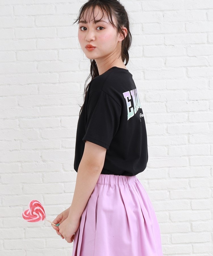 ピンク ラテ(PINK-latte)の【130cm/165cmサイズあり/プチプラアイテム】バックグラデカレッジTシャツ28