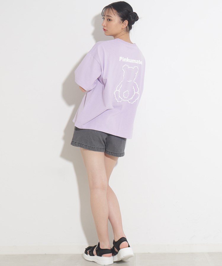 ピンク ラテ(PINK-latte)の【130cmサイズあり】バッククマちゃんTシャツ33