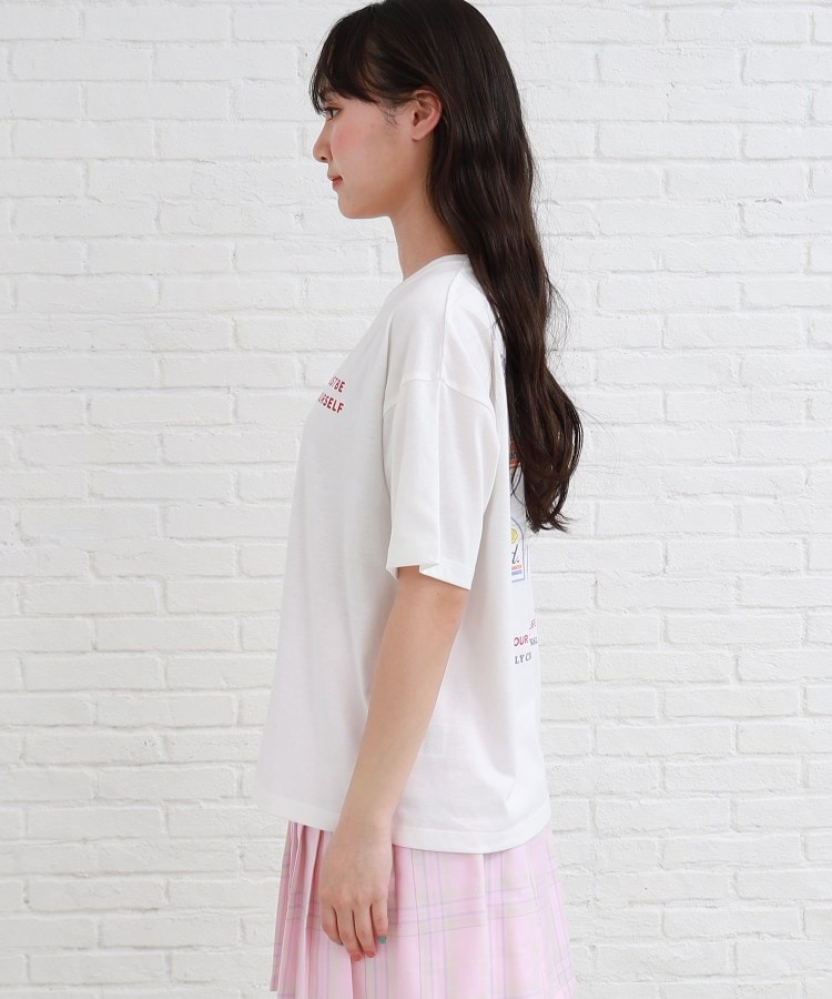 ピンク ラテ(PINK-latte)のワッペンデザインバックプリントTシャツ2