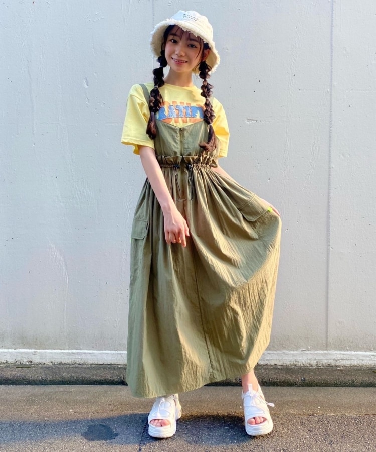 ピンク ラテ(PINK-latte)の【130cmあり】バルーンデニムロゴTシャツ27